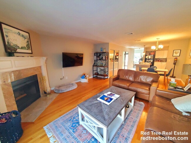 Photo - 1400 Lagrange St