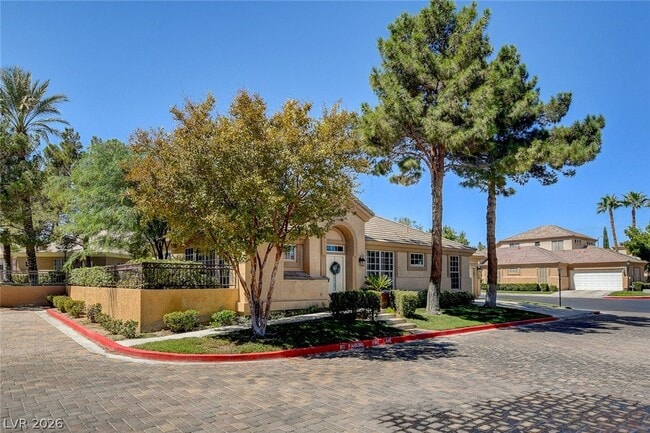 Photo - 8043 Arcadian Ln