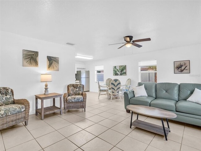 Photo - 103 W Park St