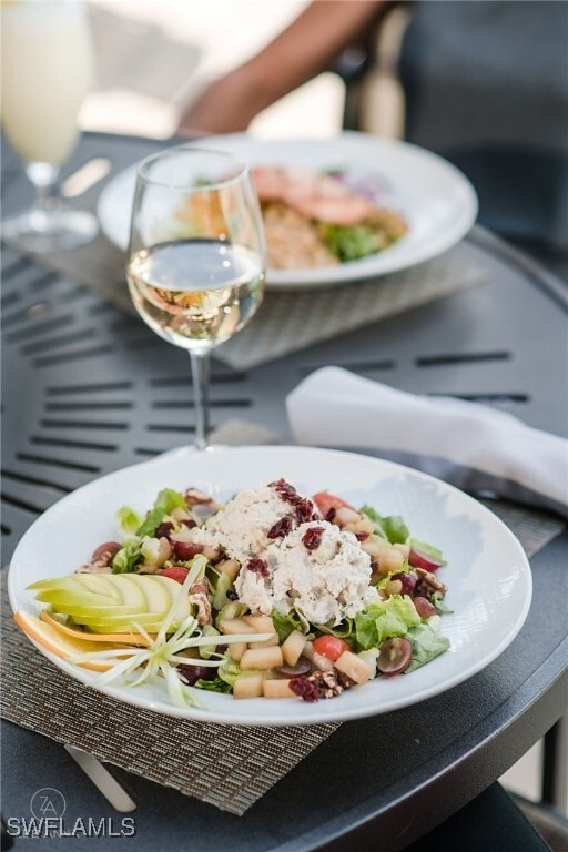 Building Photo - 2925 Cypress Trace Cir Unit 201