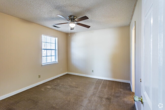 3BR, 2BA - 1,100SF - Primary Bedroom