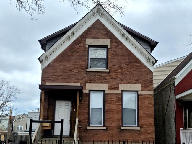 Photo - 915 N Monticello Ave Apartment Unit 2