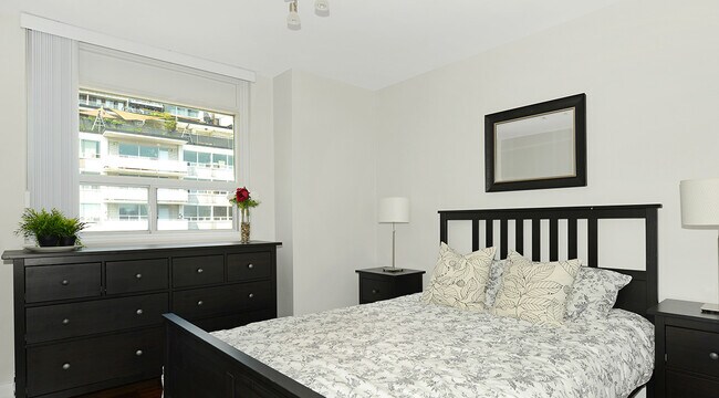 Photo - LaSalle Towers