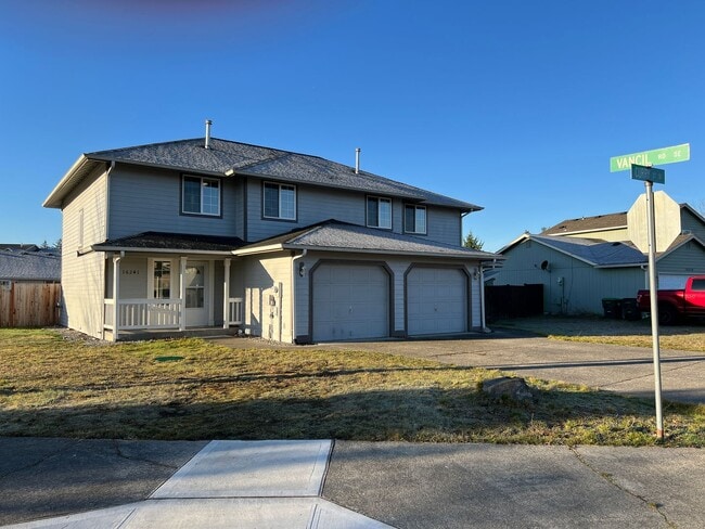 Photo - 16241-16243 Curry Ct SE