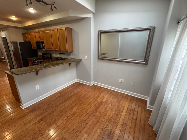 Photo - 11 N Streeper St