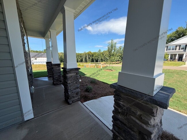 Photo - 122 Longleaf Ct