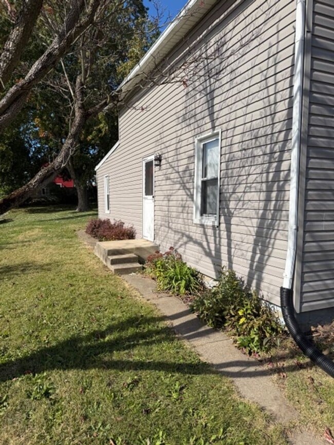 Photo - 2 Bedrooms & 1 Bathroom in Barberton (West...