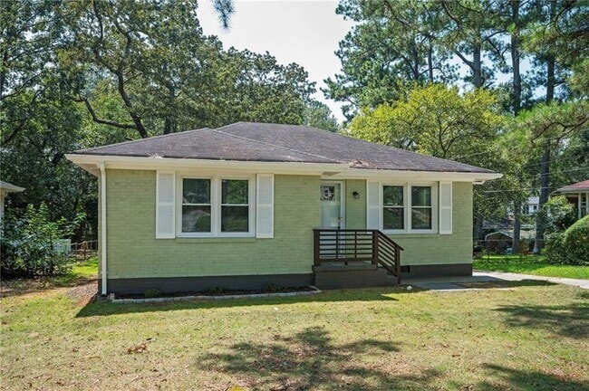 Photo - 2823 McAfee Rd