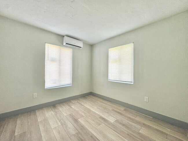 Photo - Fully Remodeled Three Bedroom Single Famil...