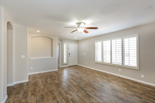 Photo - 10898 W Alvarado Rd