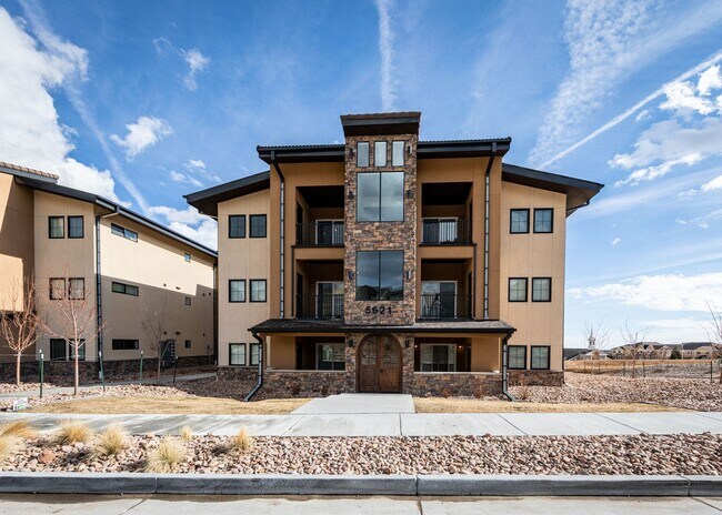 Photo - 1 bed, 1 bath Top Floor near Garden of the Gods Unit Silverstone 5661 #301