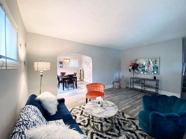 Photo - 3 Bed - 1 Bath Colonial available for Rent in Garfield Hts!
