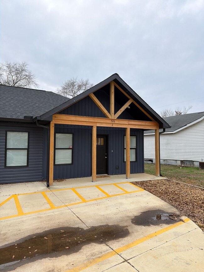 Building Photo - 526 Gadsden Rd NW Unit 2