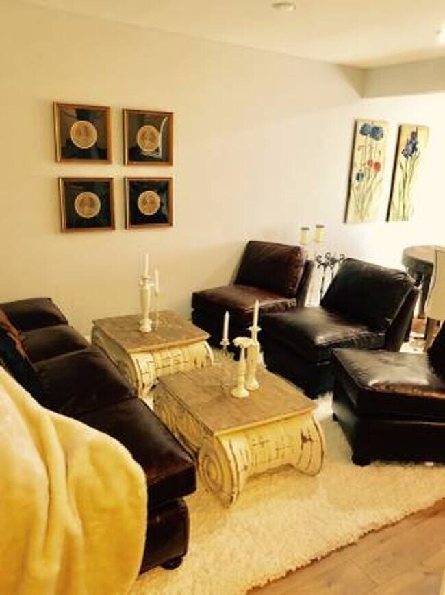 Photo - This is a great opportunity to rent a 2 bedroom at a competitive price in Tarzana.