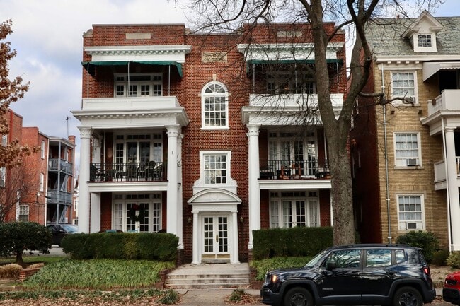 THIS IS THE ONE 2 Bedroom 2 Bath Condo in ... - THIS IS THE ONE 2 Bedroom 2 Bath Condo in ...