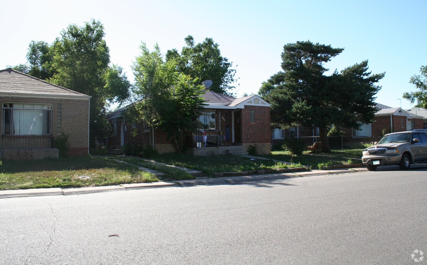 Photo - Willow Apartments