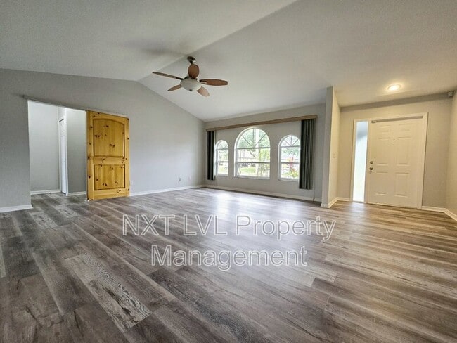 Photo - 1811 NE 2nd St