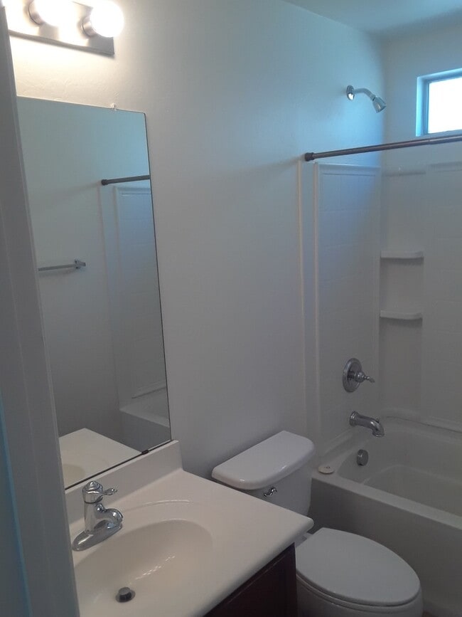 Photo - 3 Bedroom - 2.5 Bath - 1605 Sq Ft - Rancho Sahuarita Community - Sahuarita