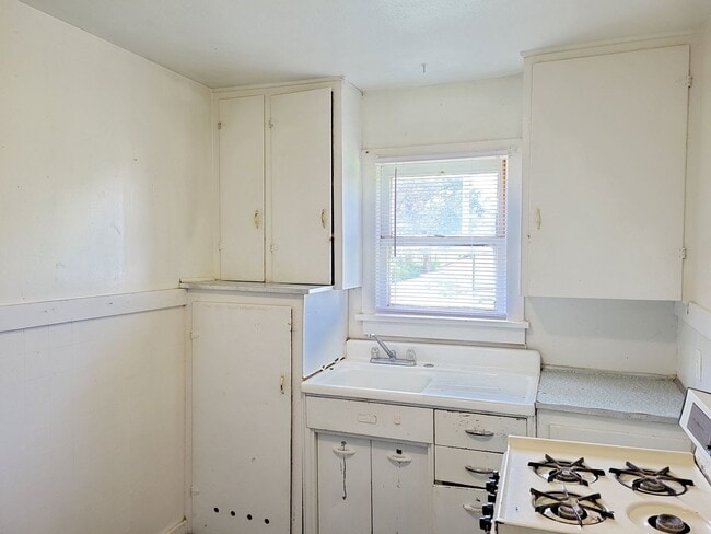 Photo - rw1421 Unit 1421-1/2