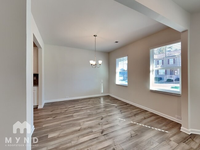 2820 Saratoga Lake View
