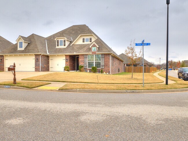 Photo - 2606 W Baton Rouge Pl