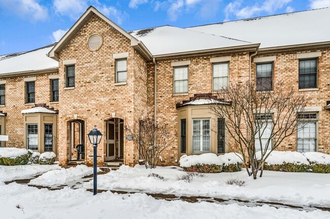 Photo - 89 shenot rd