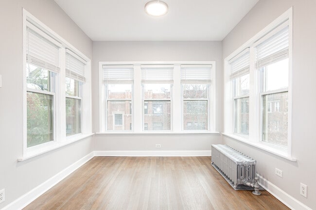 Photo - 1454 W Winnemac Ave Unit 3