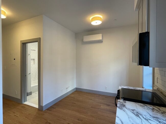 Photo - 86 Saint Botolph St Unit 5