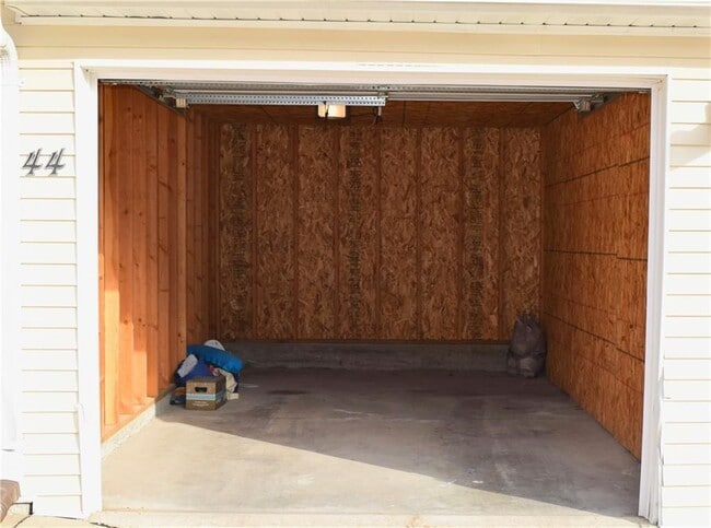 Photo - 1815 SW White Birch Cir #5