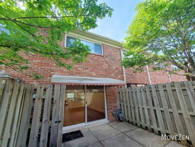 Photo - 2530 E North St Unidad 14G