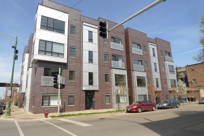 44 N Paulina St Unit 1