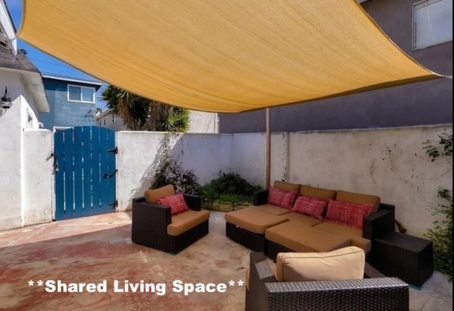 Photo - 10794 Rose Ave