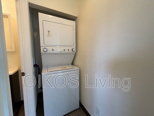 Photo - 138 N Klevin St