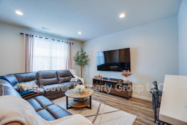 Photo - 18402 NE 46th Pl