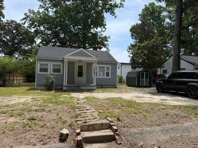 Photo - 955 Bradley Ln