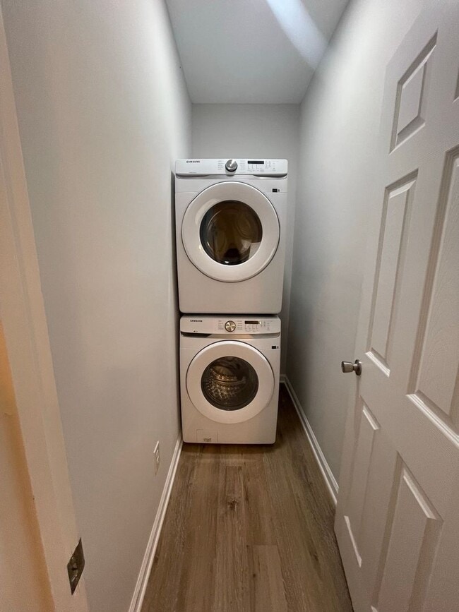 Photo - PRE-LEASING FOR AUGUST 2026!