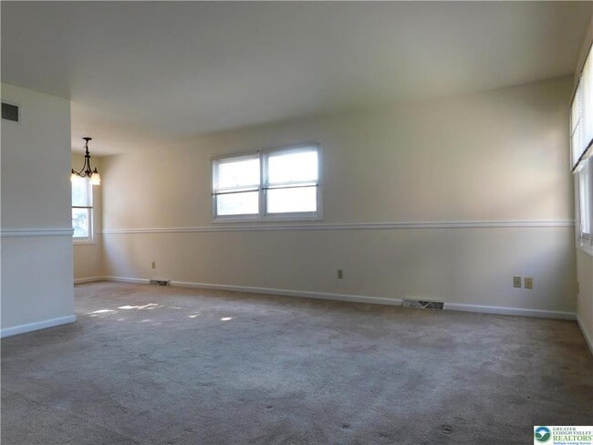 Photo - 813 Main St Unit 4