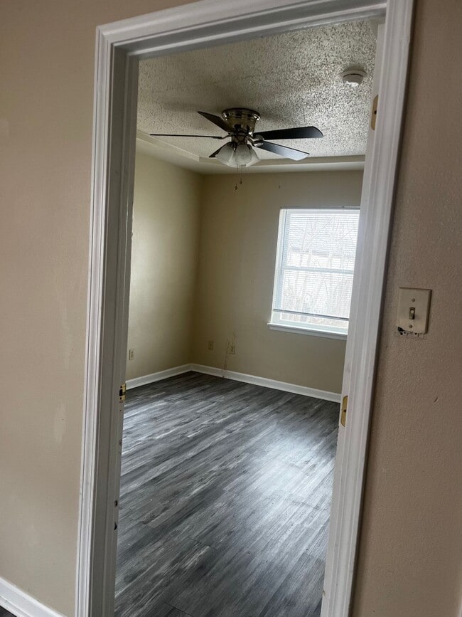 Photo - 1007 Wallace St