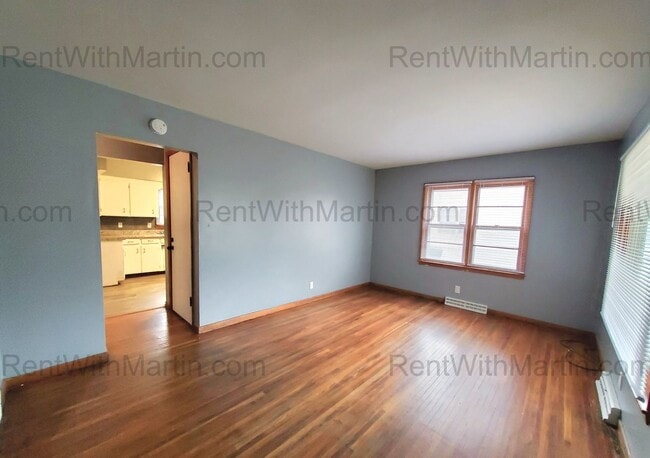 Photo - 736 Sherman Ave