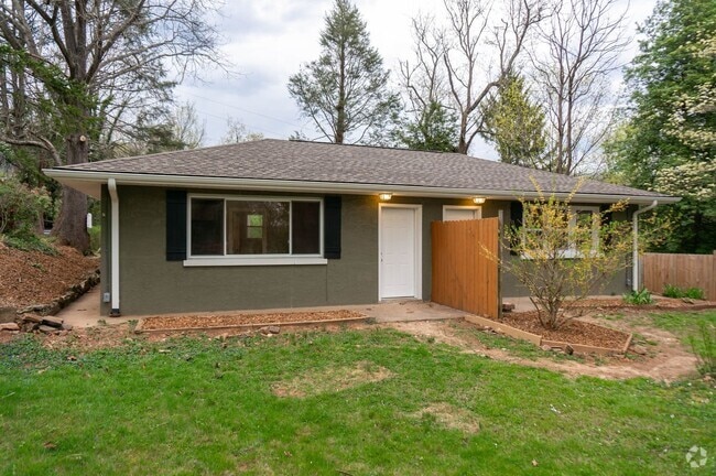 Building Photo - 346 Cummins Rd Unit 1 Rental