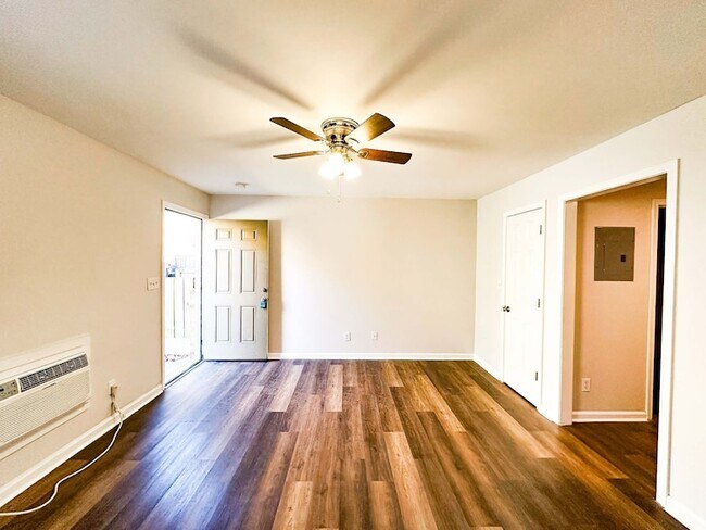 Photo - 100 Ballygar St Unit N