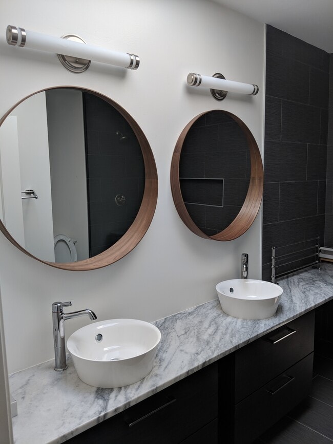 Photo - 5615 2nd St NW