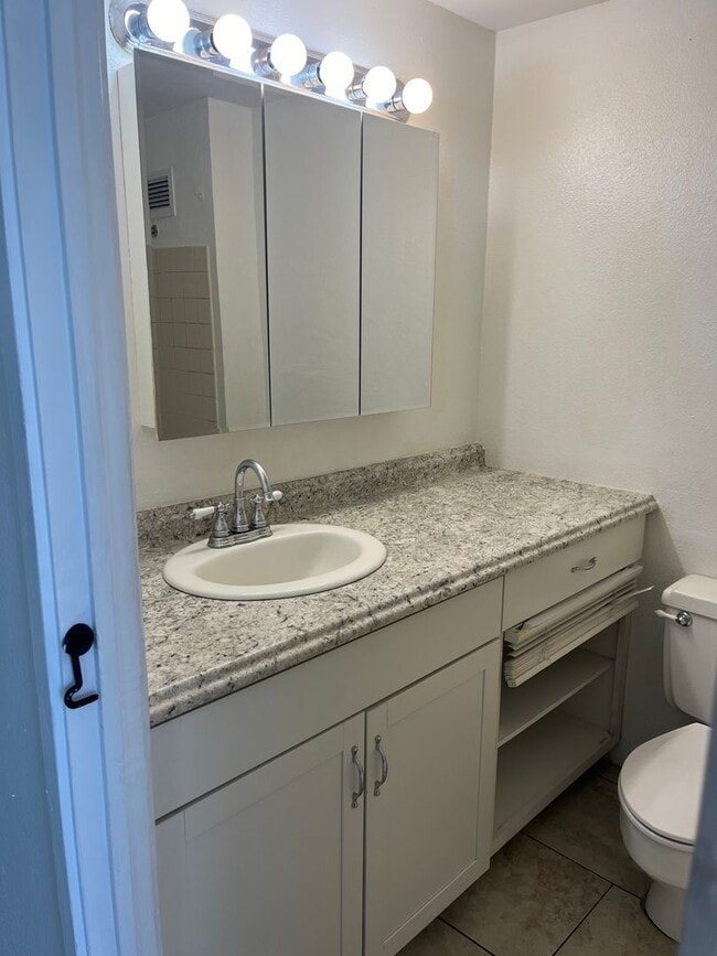 Photo - 1 bedroom 1 bath Oceanfront Condo Unit B202
