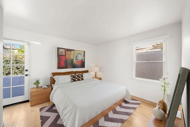 Photo - 170 McAulay Pl