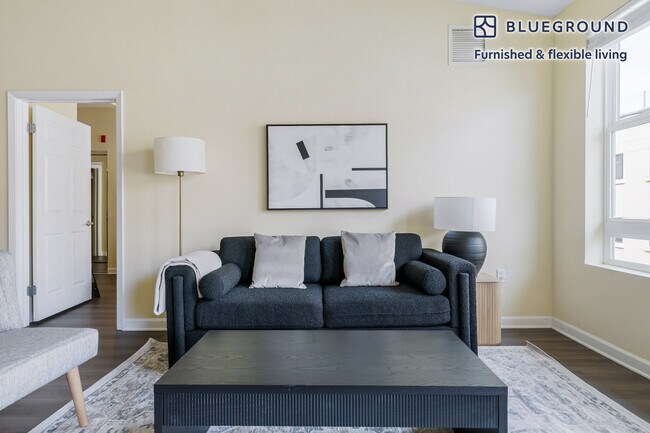 853 Commodore Dr Unit SI FL5-ID2093