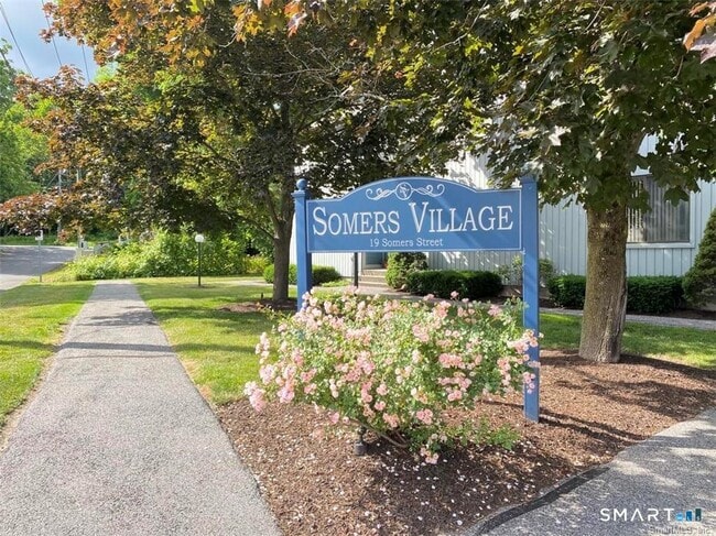 Building Photo - 19 Somers St Unit A3