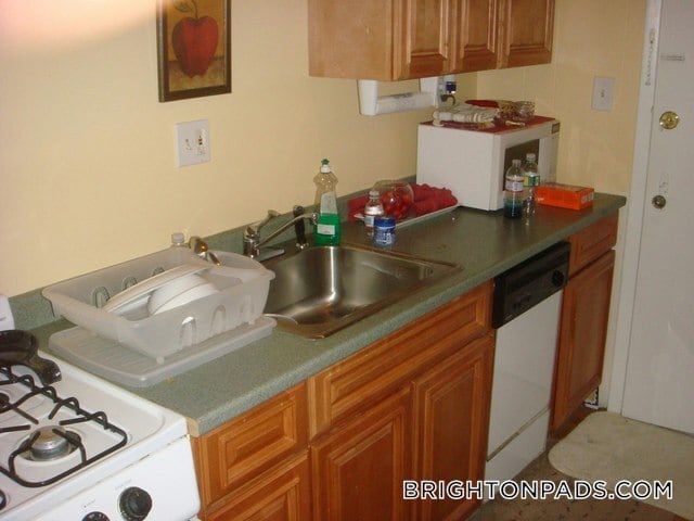 2001 Commonwealth Ave Unit 6