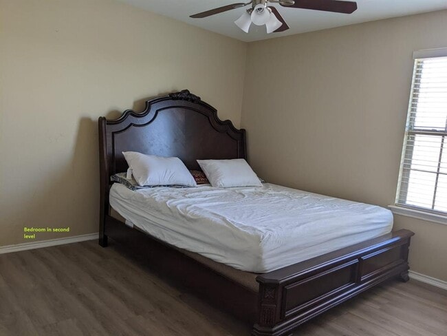 Photo - 14308 Lake Victor Dr