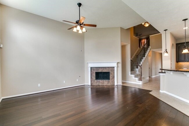 Building Photo - 5803 Cedar Field Way