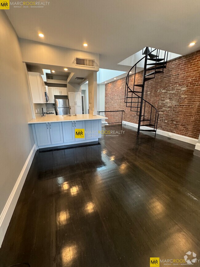Building Photo - 267 Beacon St Unit 5 Rental